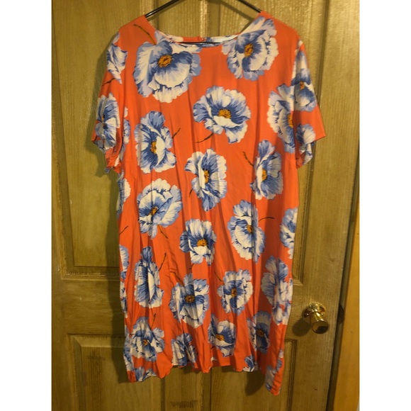 NWT Forever 21+ flower dress 2X - Picture 2 of 5